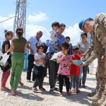 Büyükşehir, bayramda Defne’ye mutluluk taşıdı