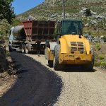 Antalya Büyükşehir Belediyesi Günnercik yayla yolunu asfaltlıyor