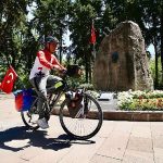 Cumhuriyet’in 100. yılı anısına Sivas’tan Karşıyaka’ya pedalladı