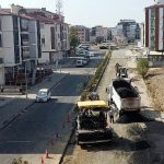 Ekipler Yol ve Kaldırım Çalışmalarını Sürdürüyor