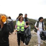 Didim’de, Didim Belediyesi ekipleri ve Didim Plogging Grubu üyeleri ile birlikte kıyı temizliği çalışması yapıldı.