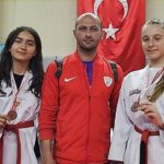 Foça Belediyespor Kulübü, Taekwondo Yıldızlar İzmir İl Şampiyonası’nda bir altın ve iki bronz madalya ile kürsüye çıktı