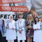 İzmir MEB Gastronomi Festivalinde Lezzet Şöleni Yaşandı