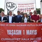 Başkan Tugay emekçilerin 1 Mayıs coşkusuna ortak oldu