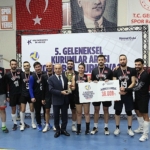 kurumlararasi-voleybol-turnuvasinda-sampiyon-kucukcekmece-itfaiye.jpg