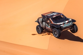 dacia-sandriders-dakar-rallisi-macerasina-hazir.jpg